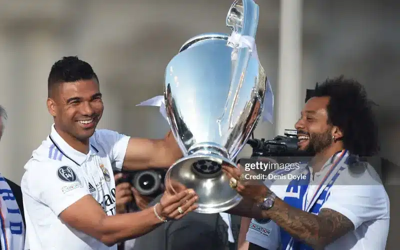 Casemiro vô địch liên tiếp ở Real Madrid.