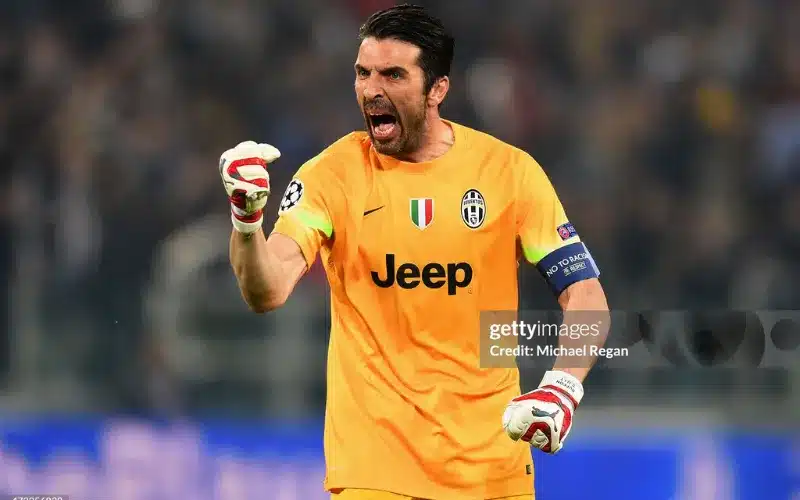 Buffon có đẳng cấp không bàn cãi.